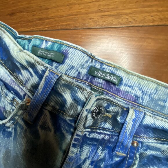 Wild Fable Retro Jeans size 4 Super High Rise Straight Graffiti - Picture 3 of 4